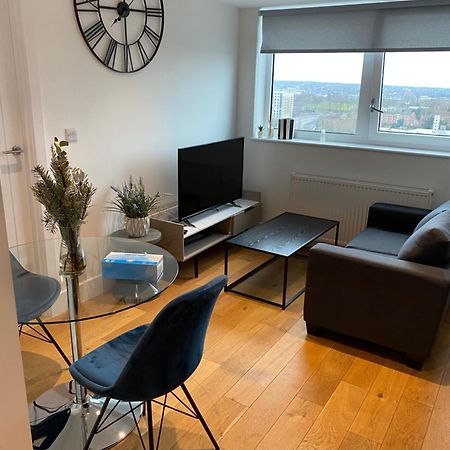 Morden 1 Bedroom City- Apt Central Stylish Living Кройдон Екстер'єр фото